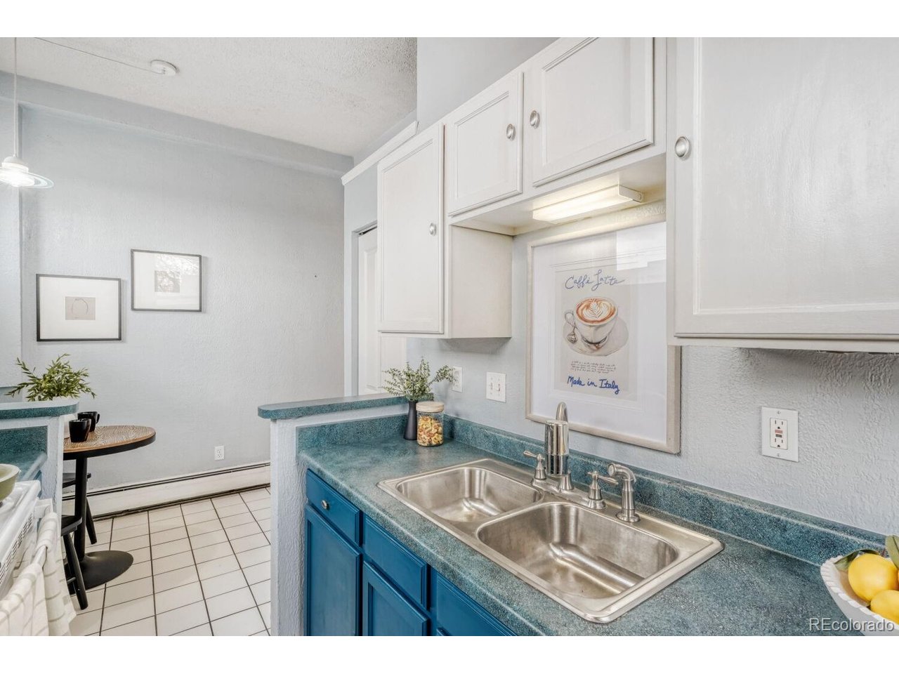 108 W Byers Pl 202