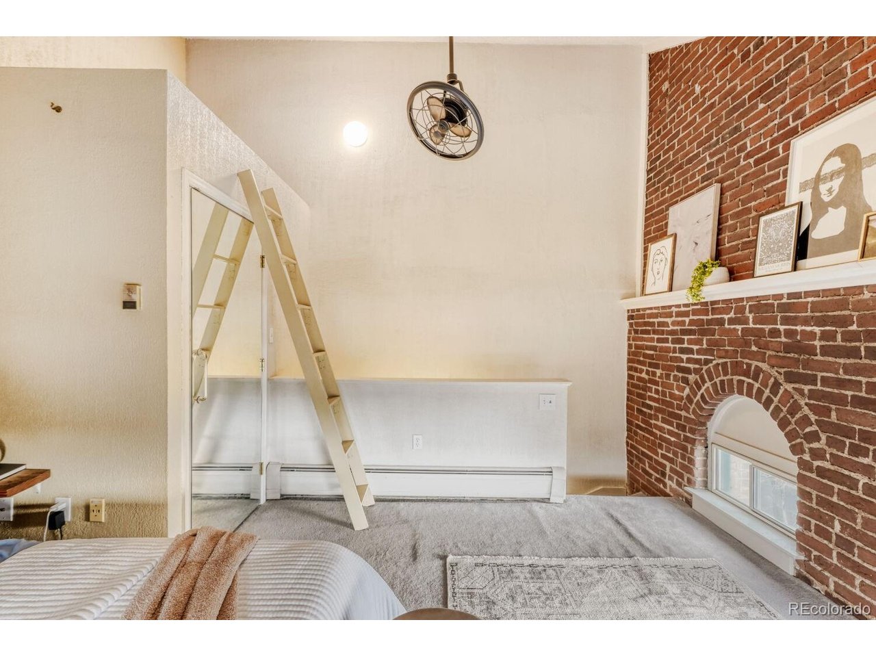 108 W Byers Pl 202
