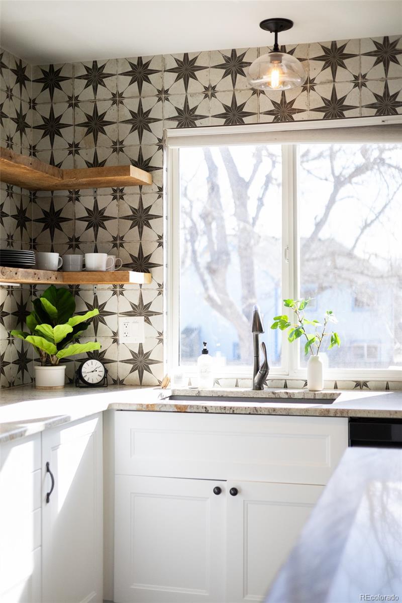 1140 Nottingham Street