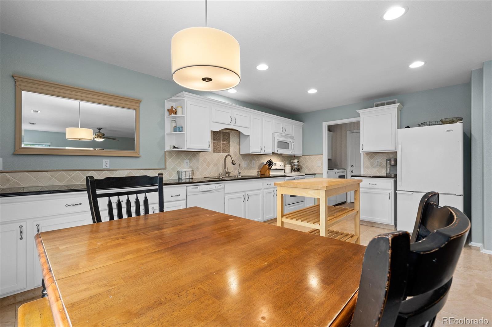 5931 Wescroft Avenue