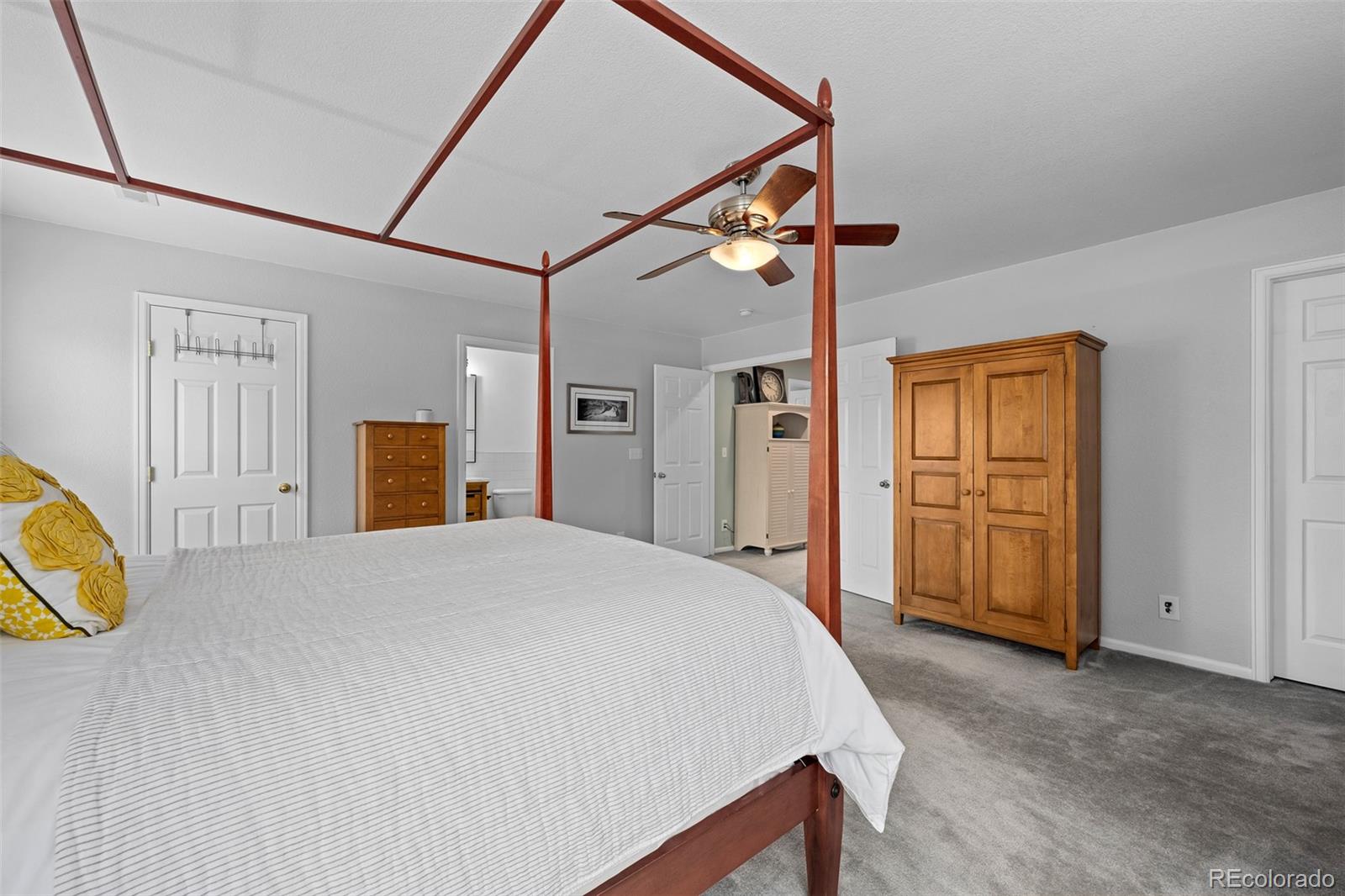 5931 Wescroft Avenue