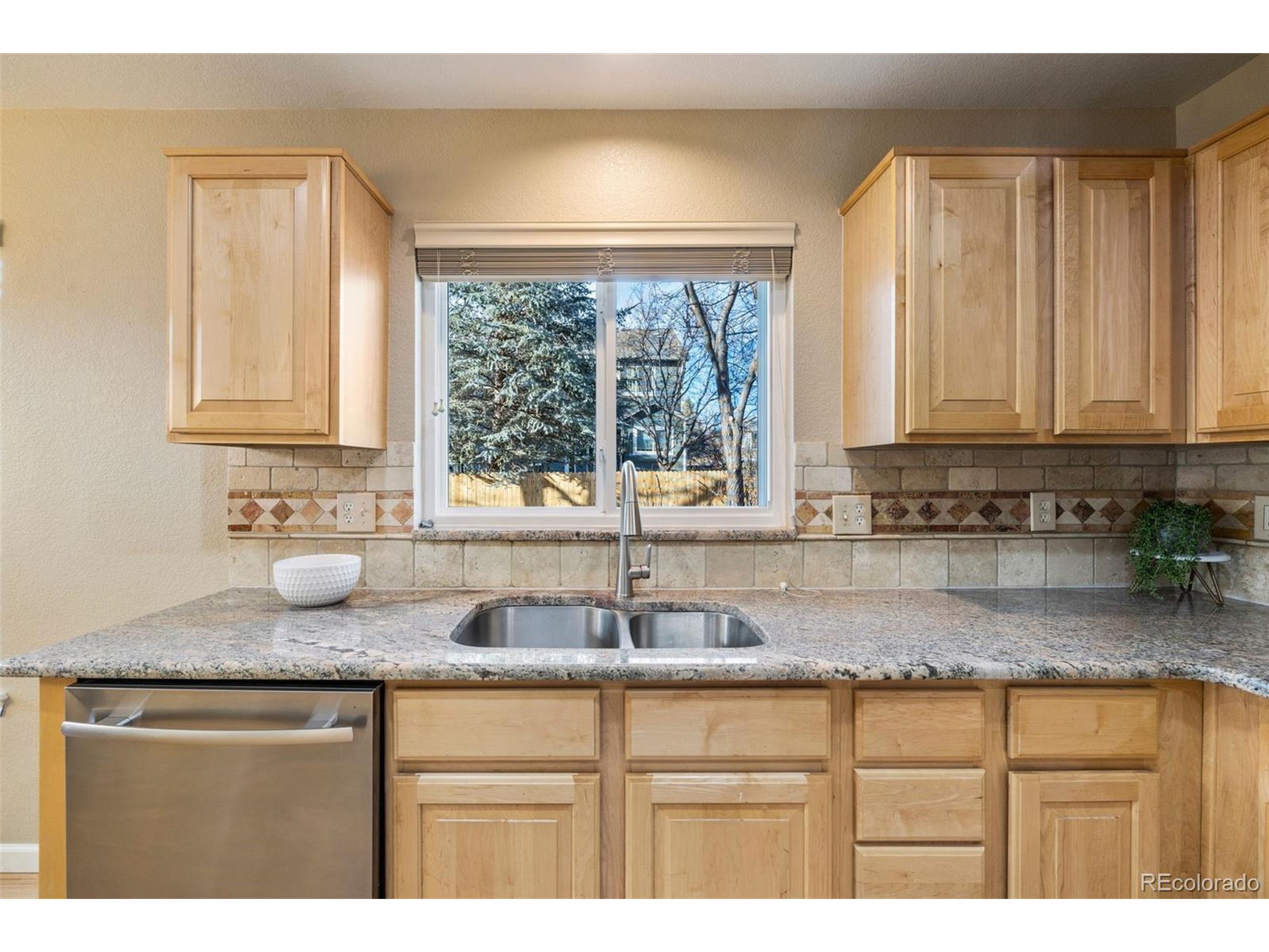 1367 Lambert Cir