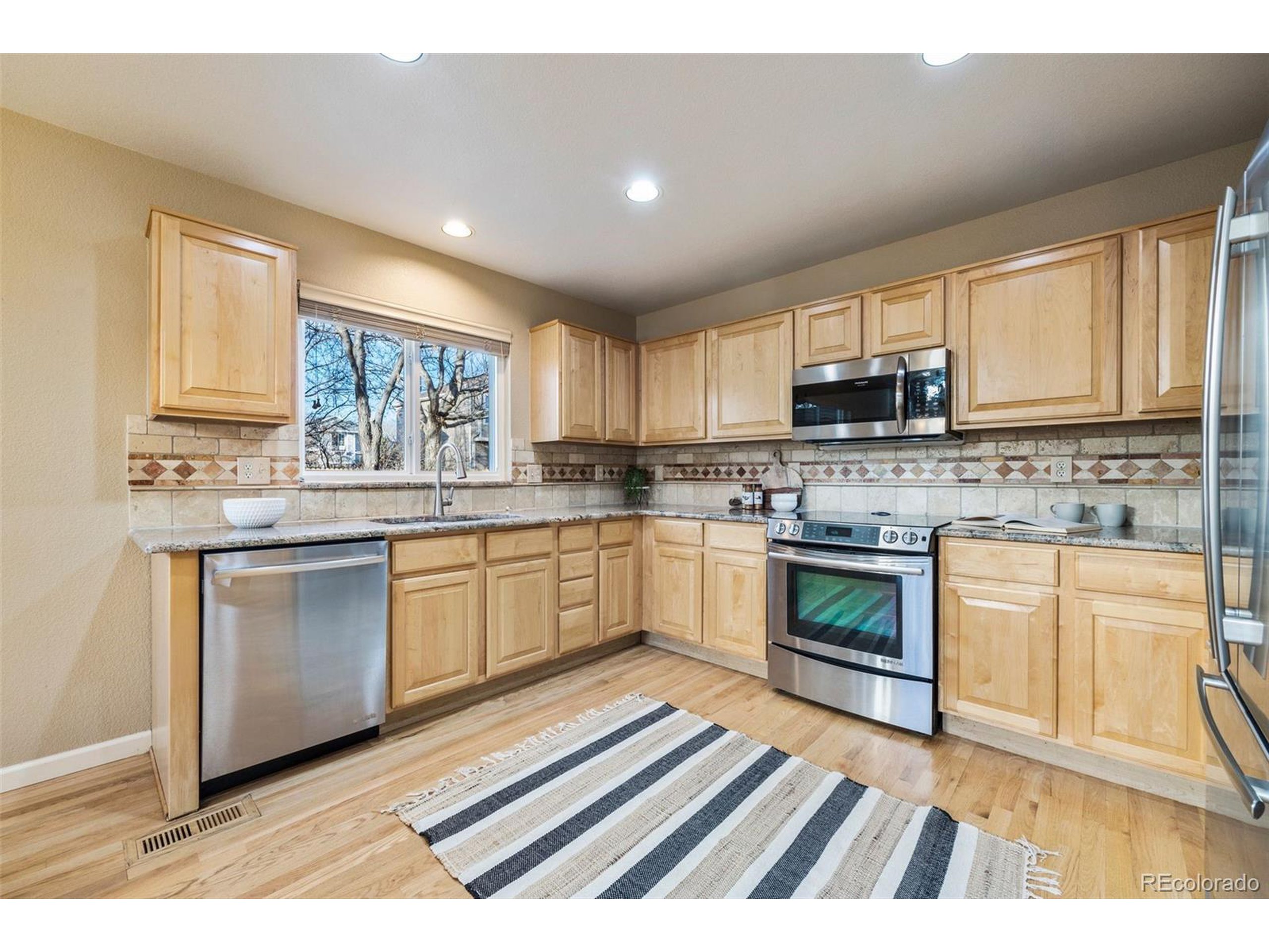 1367 Lambert Cir