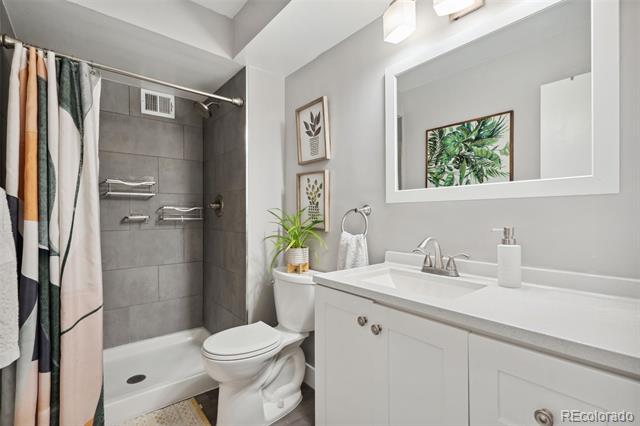 7040 E Girard Avenue Unit: 207