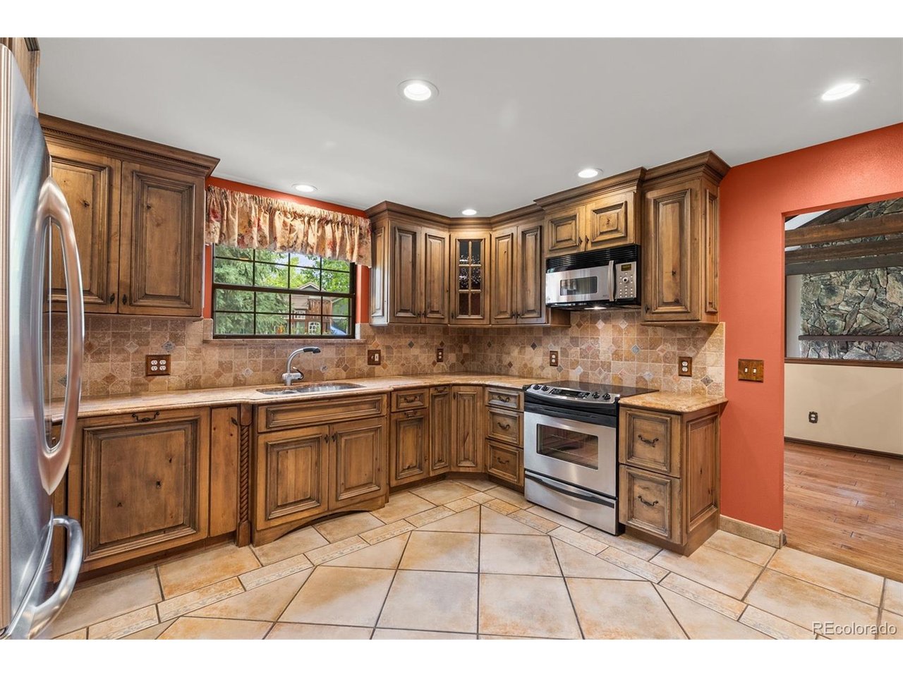 5177 W Lake Pl