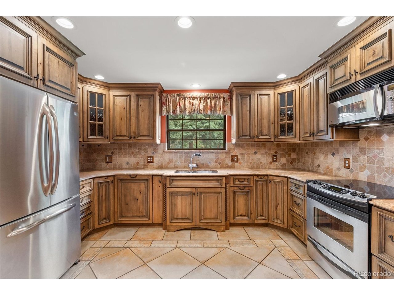 5177 W Lake Pl