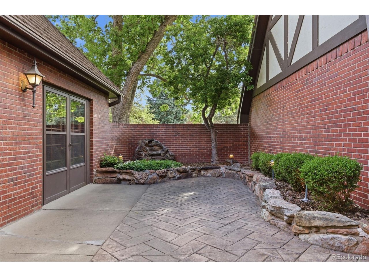 5177 W Lake Pl
