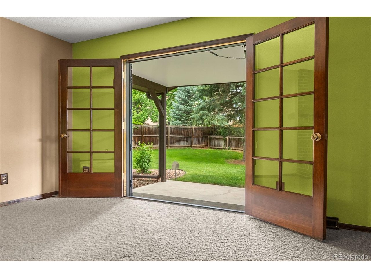 5177 W Lake Pl