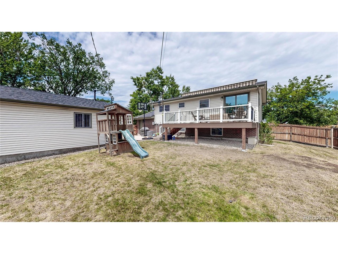 986 E 114th Pl