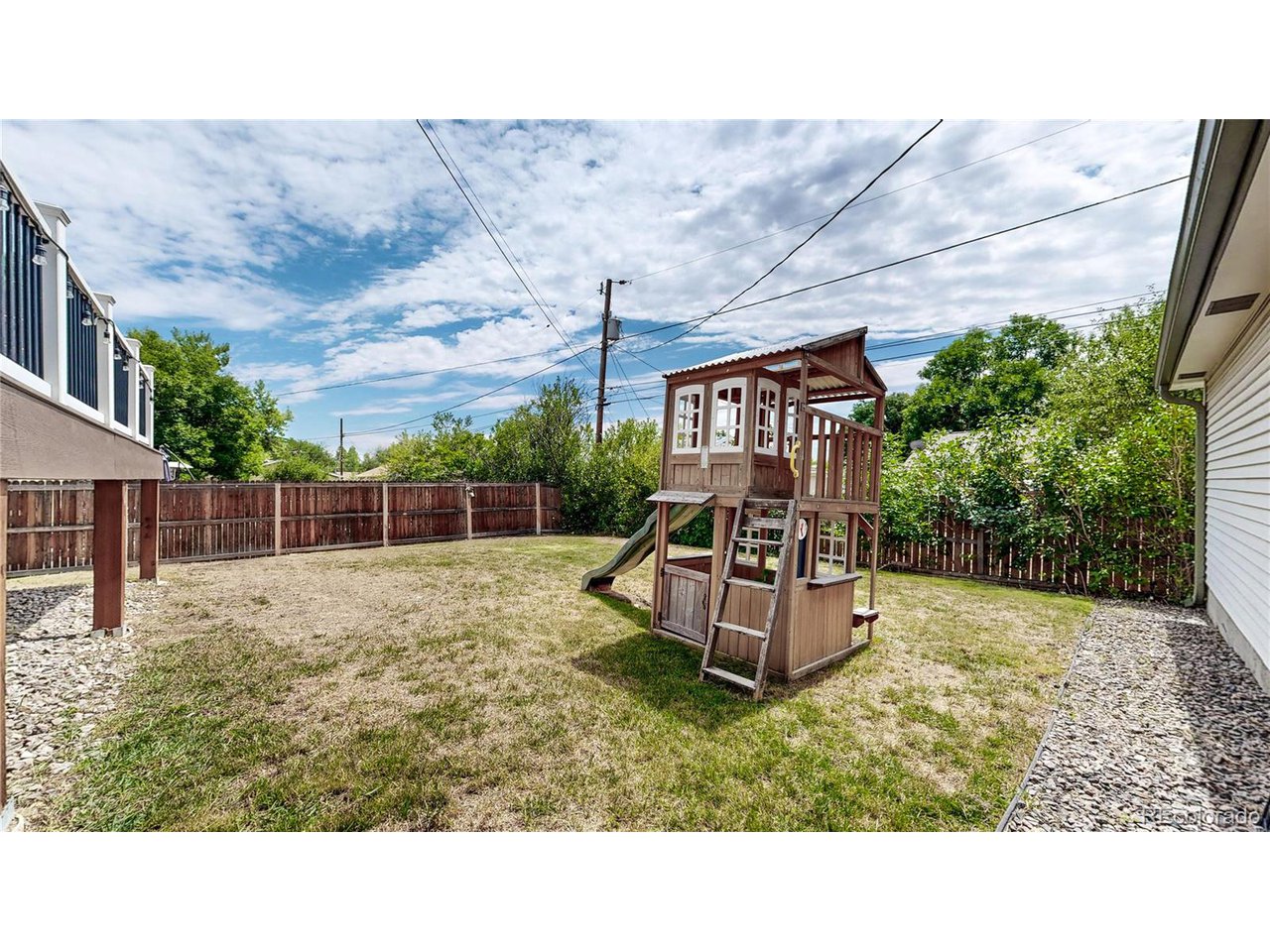 986 E 114th Pl
