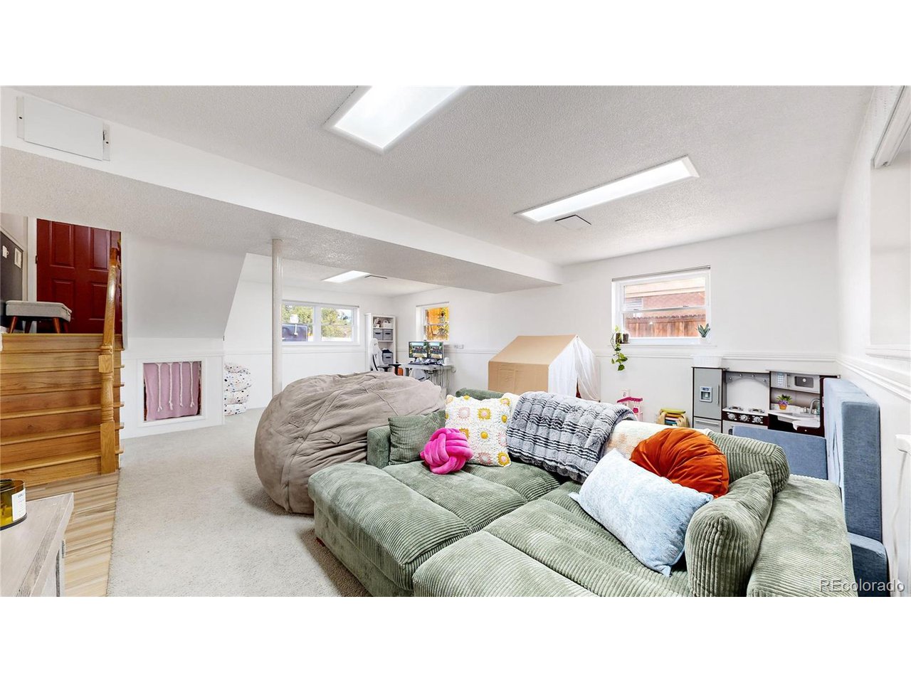 986 E 114th Pl