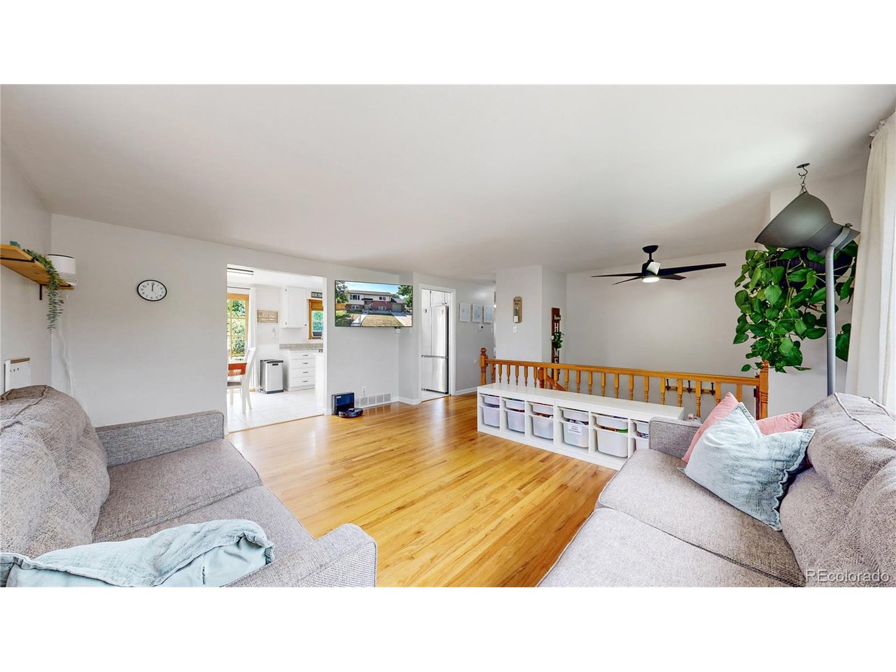 986 E 114th Pl