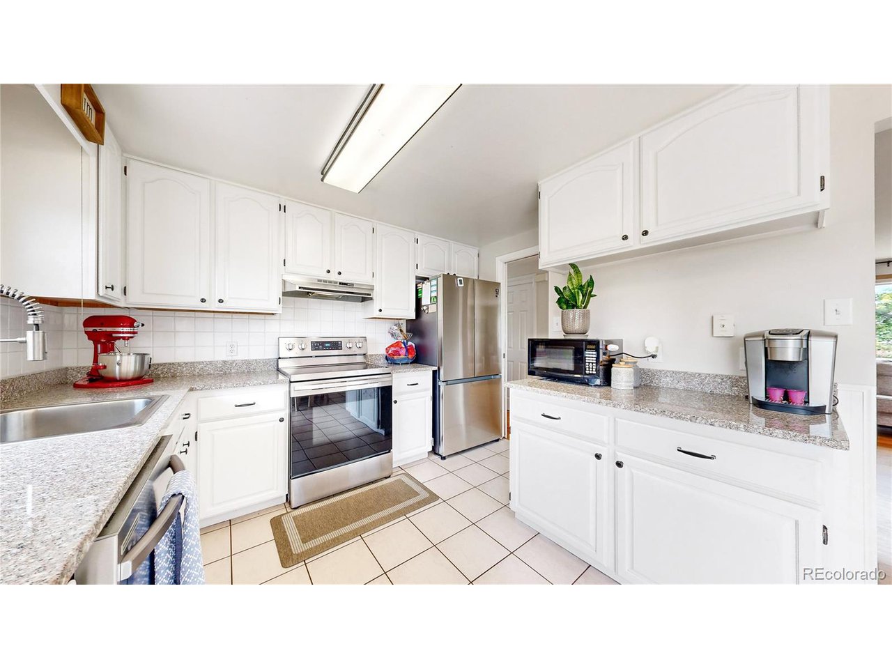 986 E 114th Pl