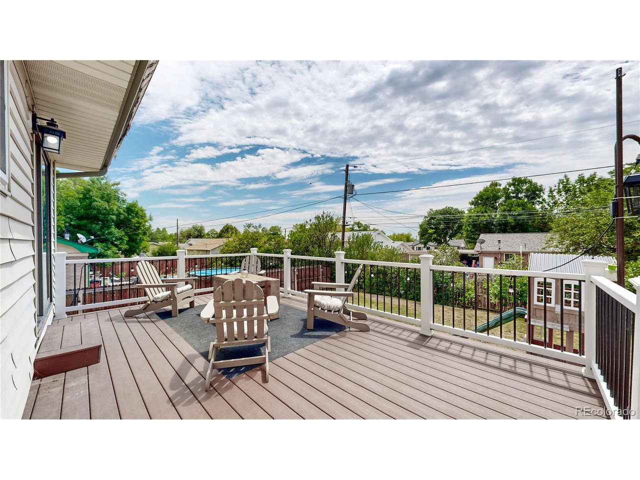 986 E 114th Pl