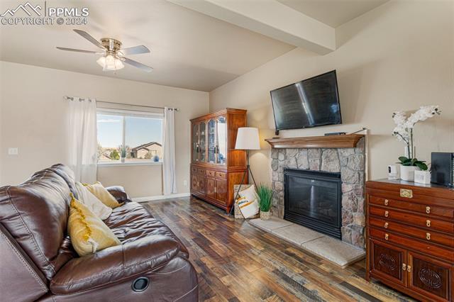 7597 Sun Prairie Drive