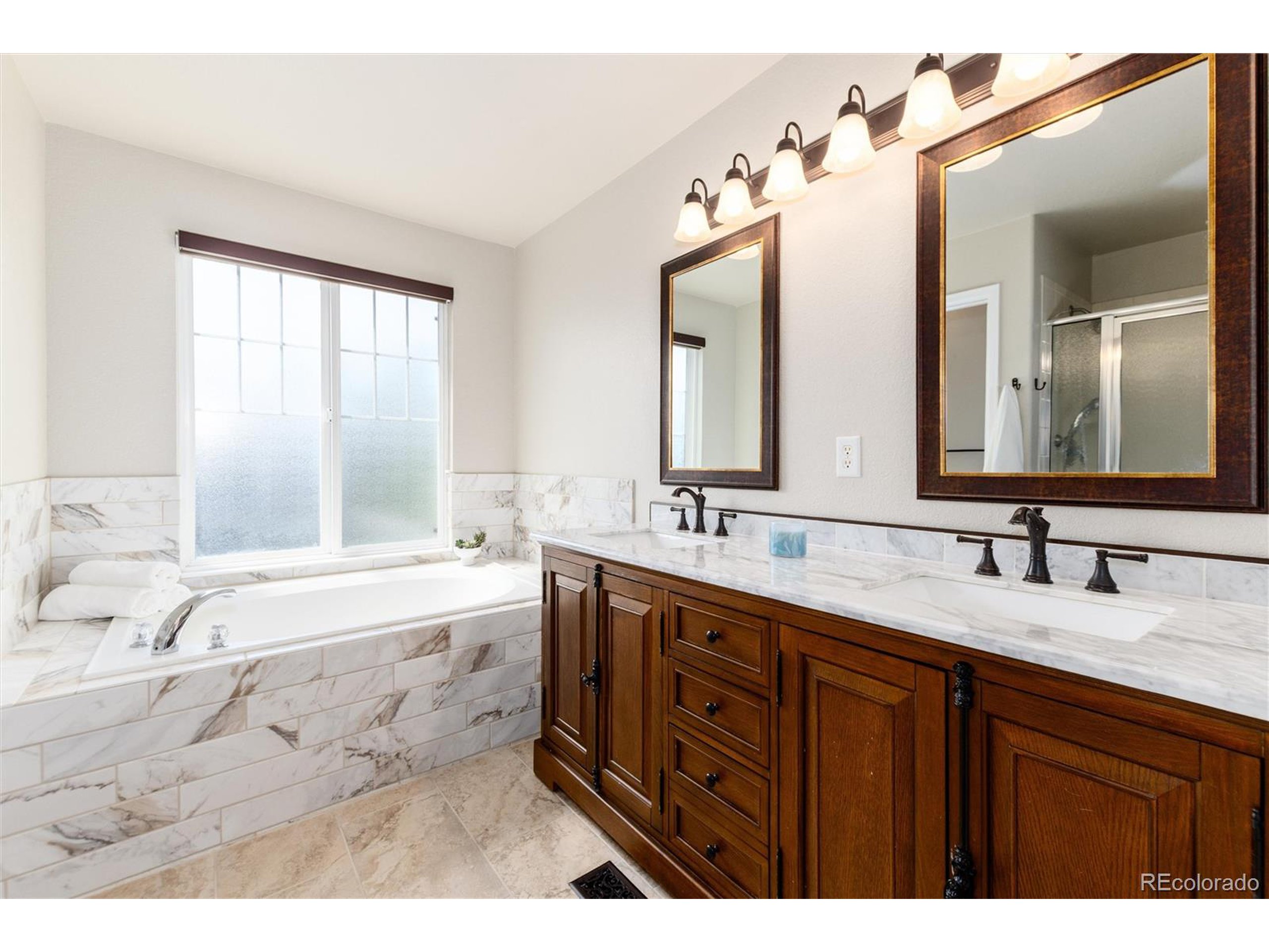 20117 E Dartmouth Dr