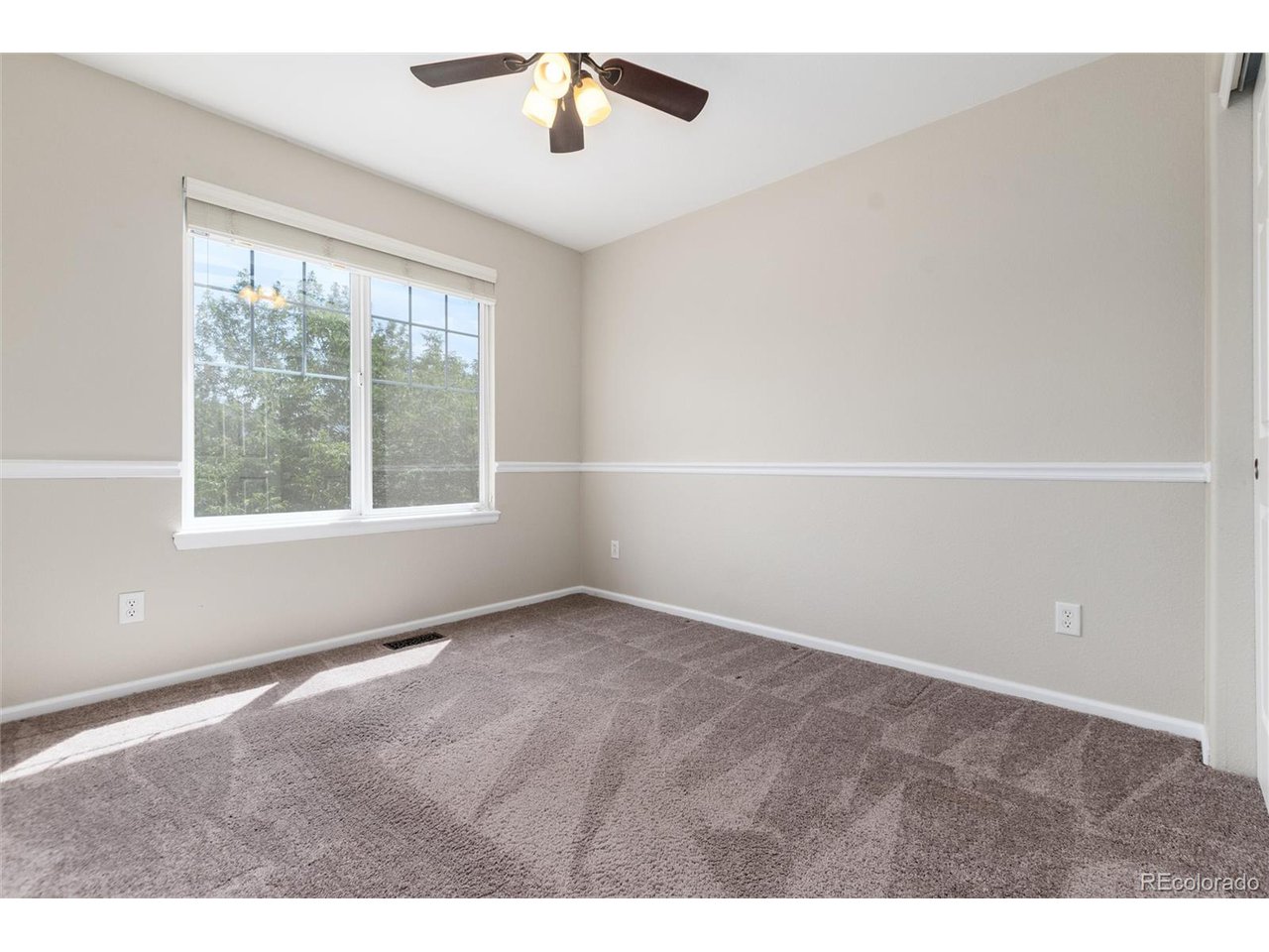 20117 E Dartmouth Dr