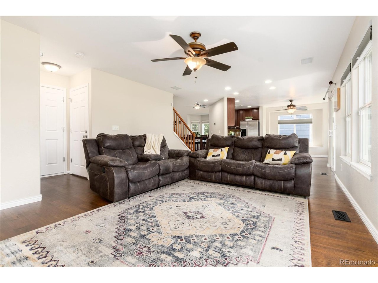 20117 E Dartmouth Dr