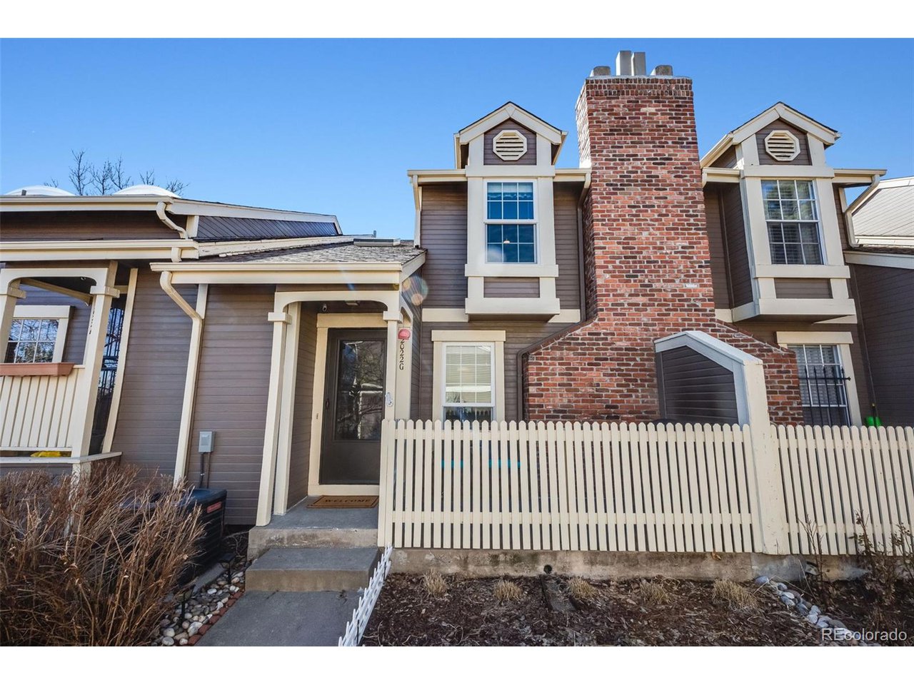 2022 S Helena St G