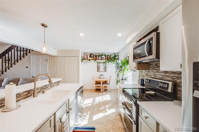 2022 S Helena Street Unit: G