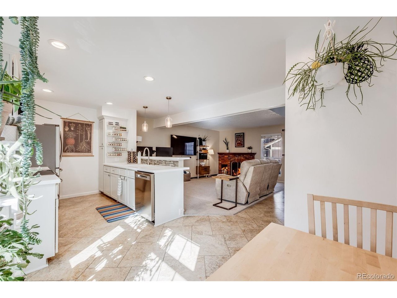 2022 S Helena St G