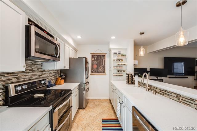 2022 S Helena Street Unit: G