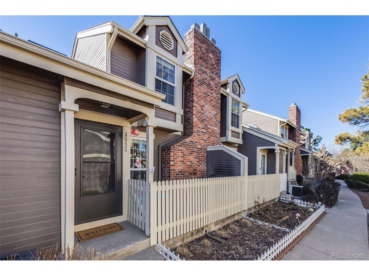2022 S Helena St G