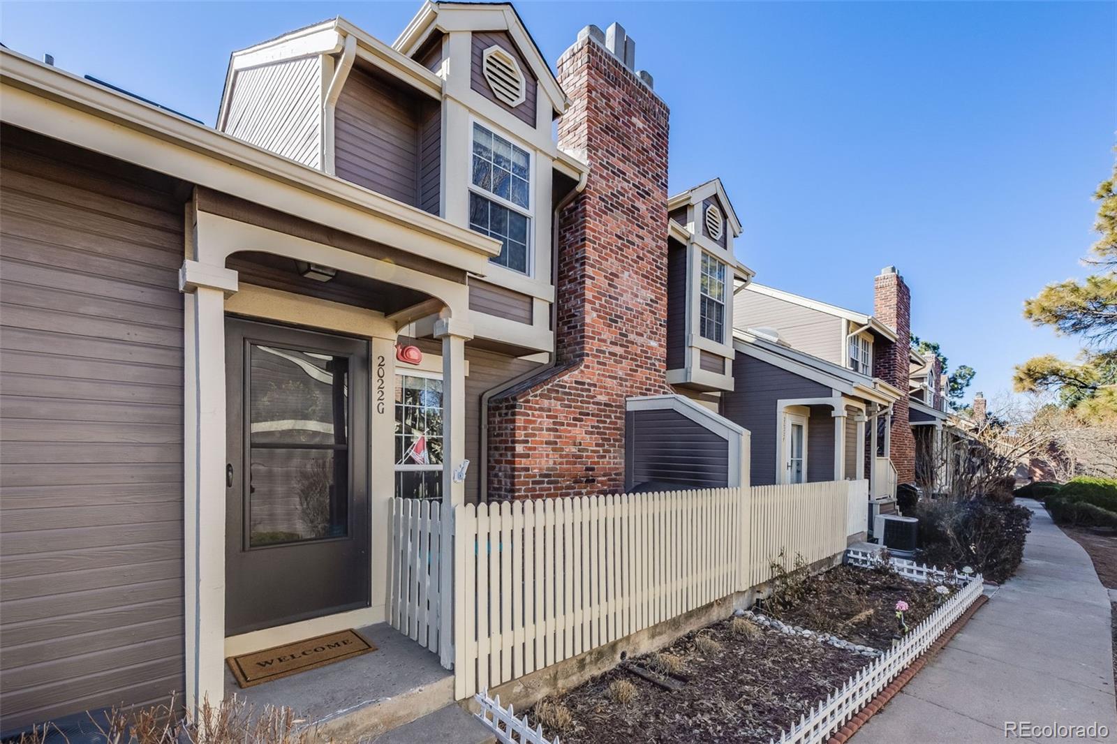 2022 S Helena Street Unit: G