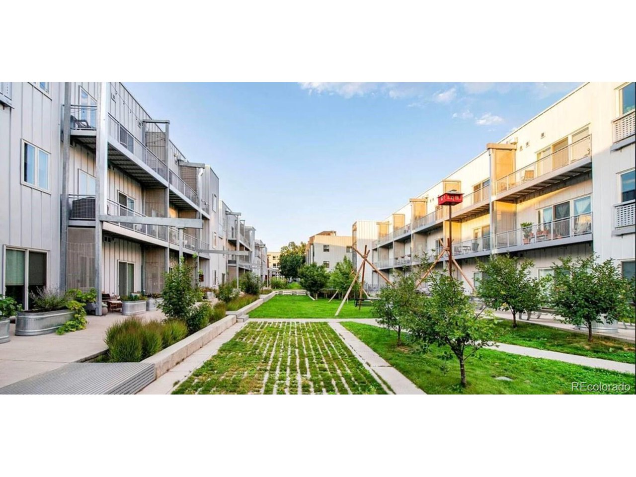2525 Arapahoe St RD311