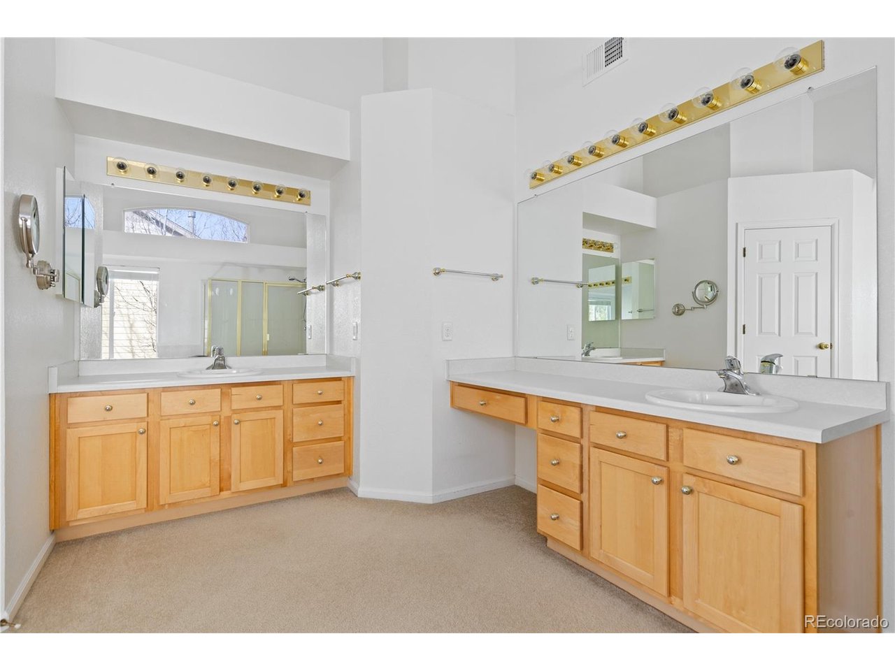 4133 Black Feather Trl