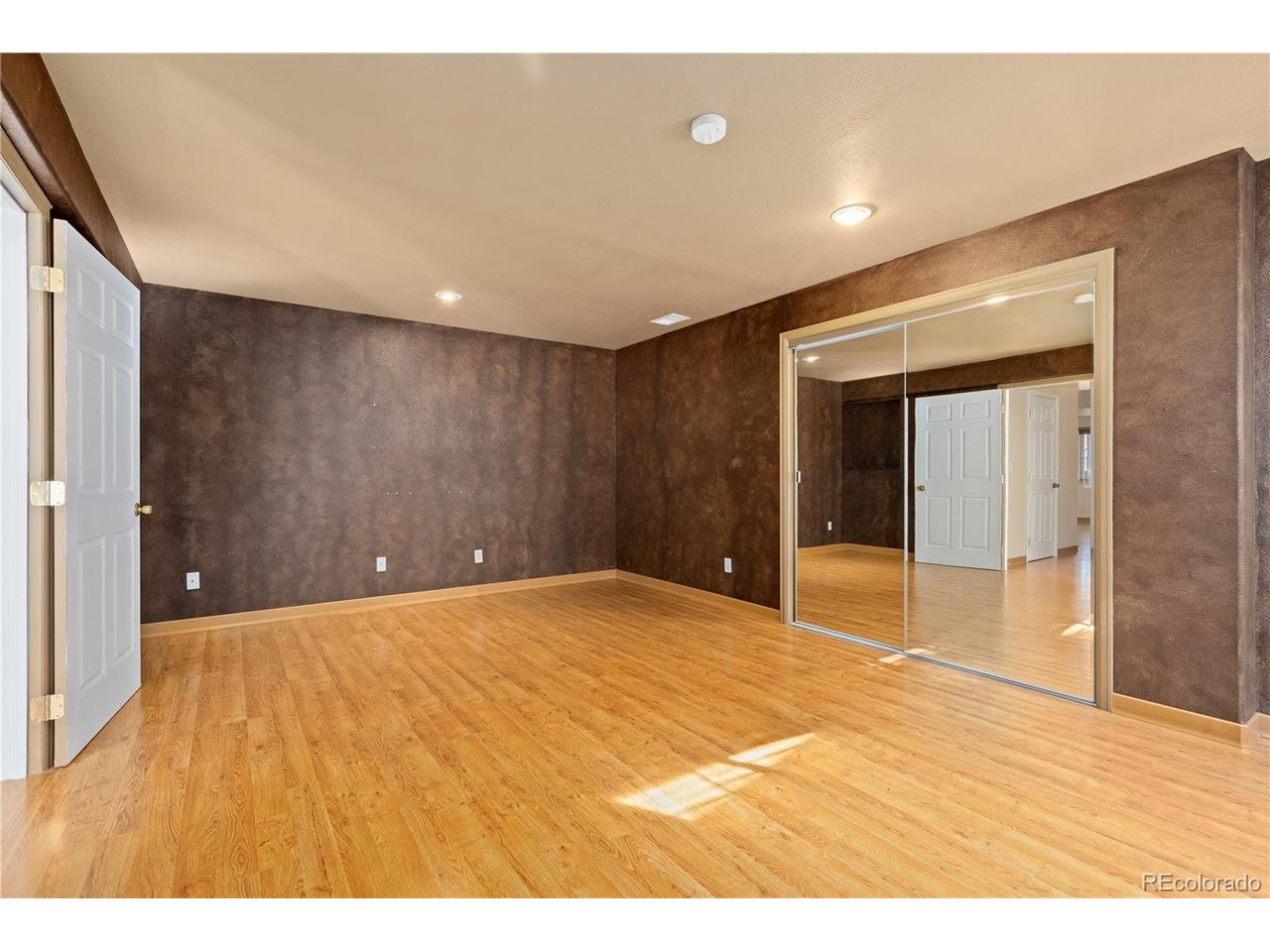 4133 Black Feather Trl