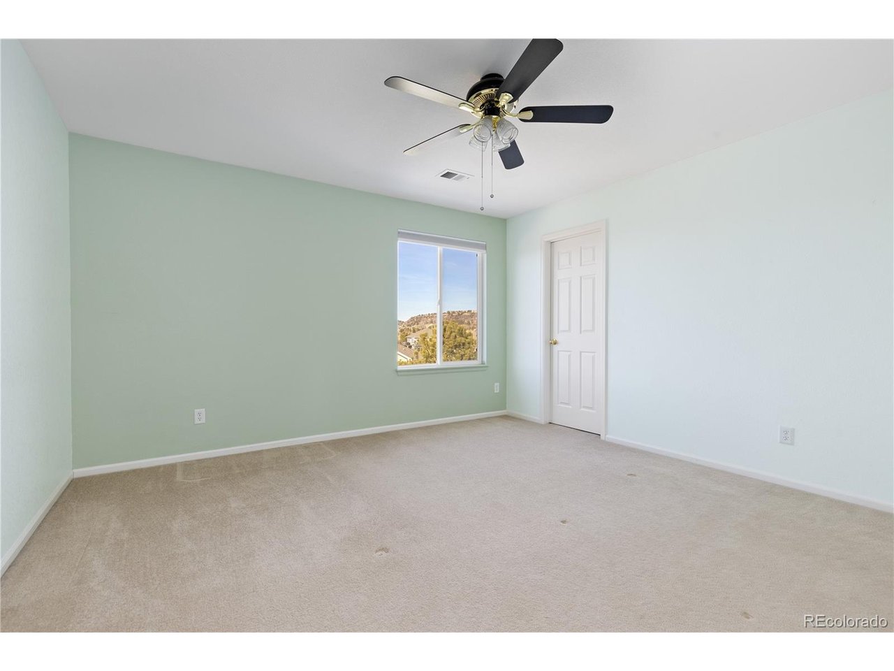 4133 Black Feather Trl