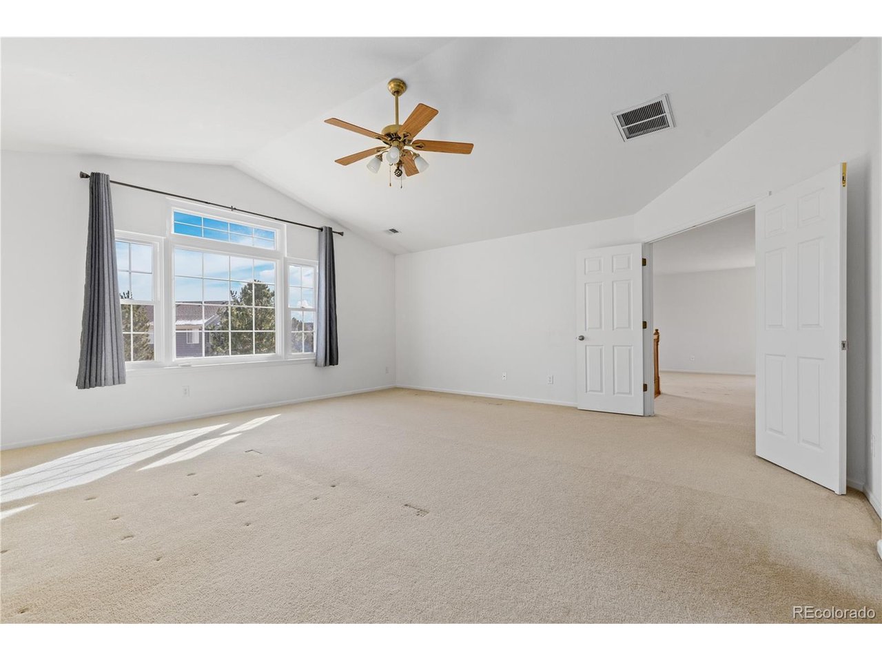 4133 Black Feather Trl