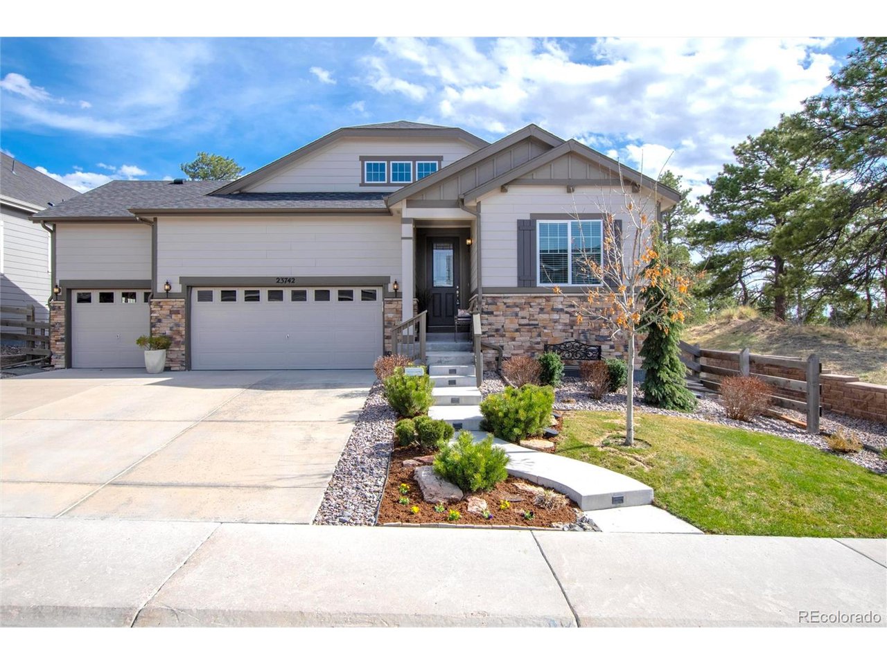 23742 E Calhoun Ave