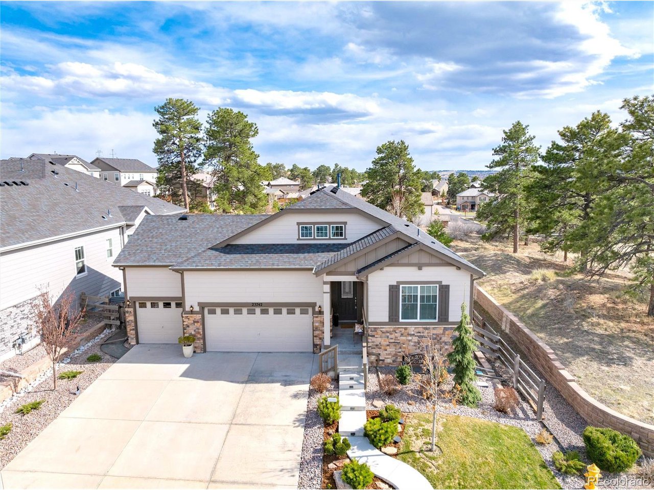 23742 E Calhoun Ave