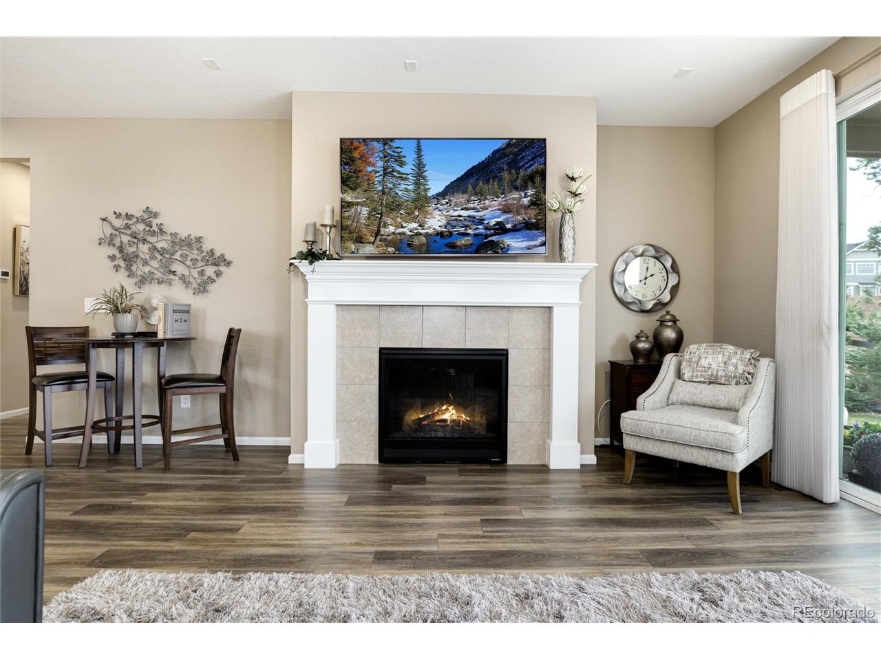 23742 E Calhoun Ave