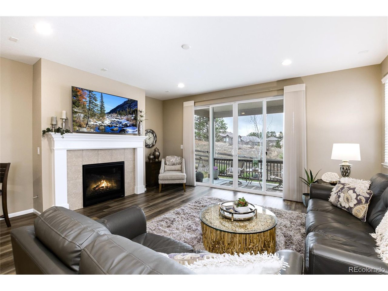 23742 E Calhoun Ave