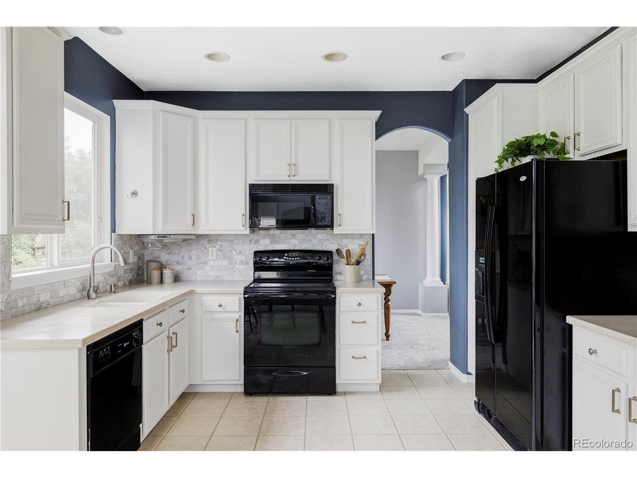 7700 Bison Ct