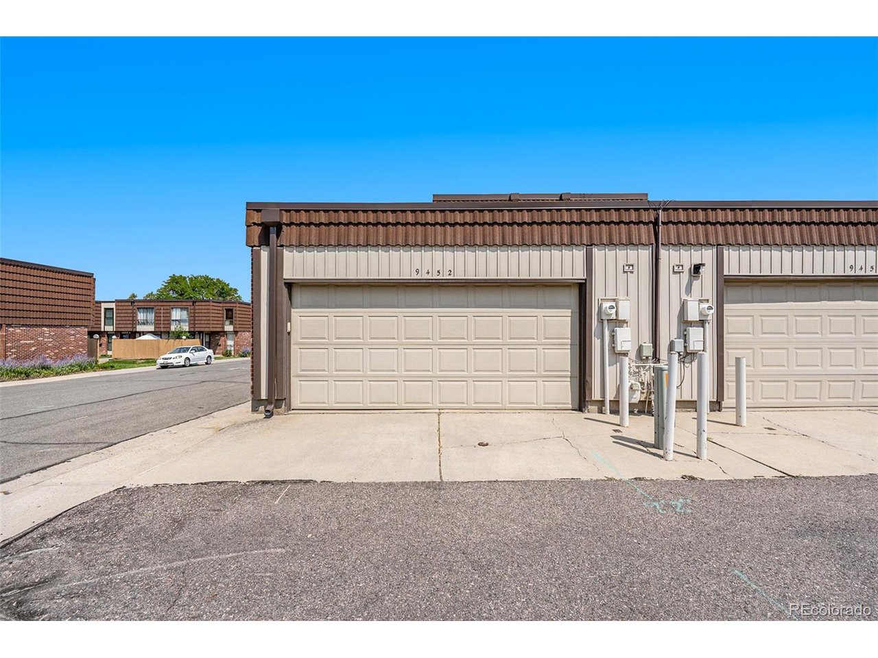 9452 W Utah Pl