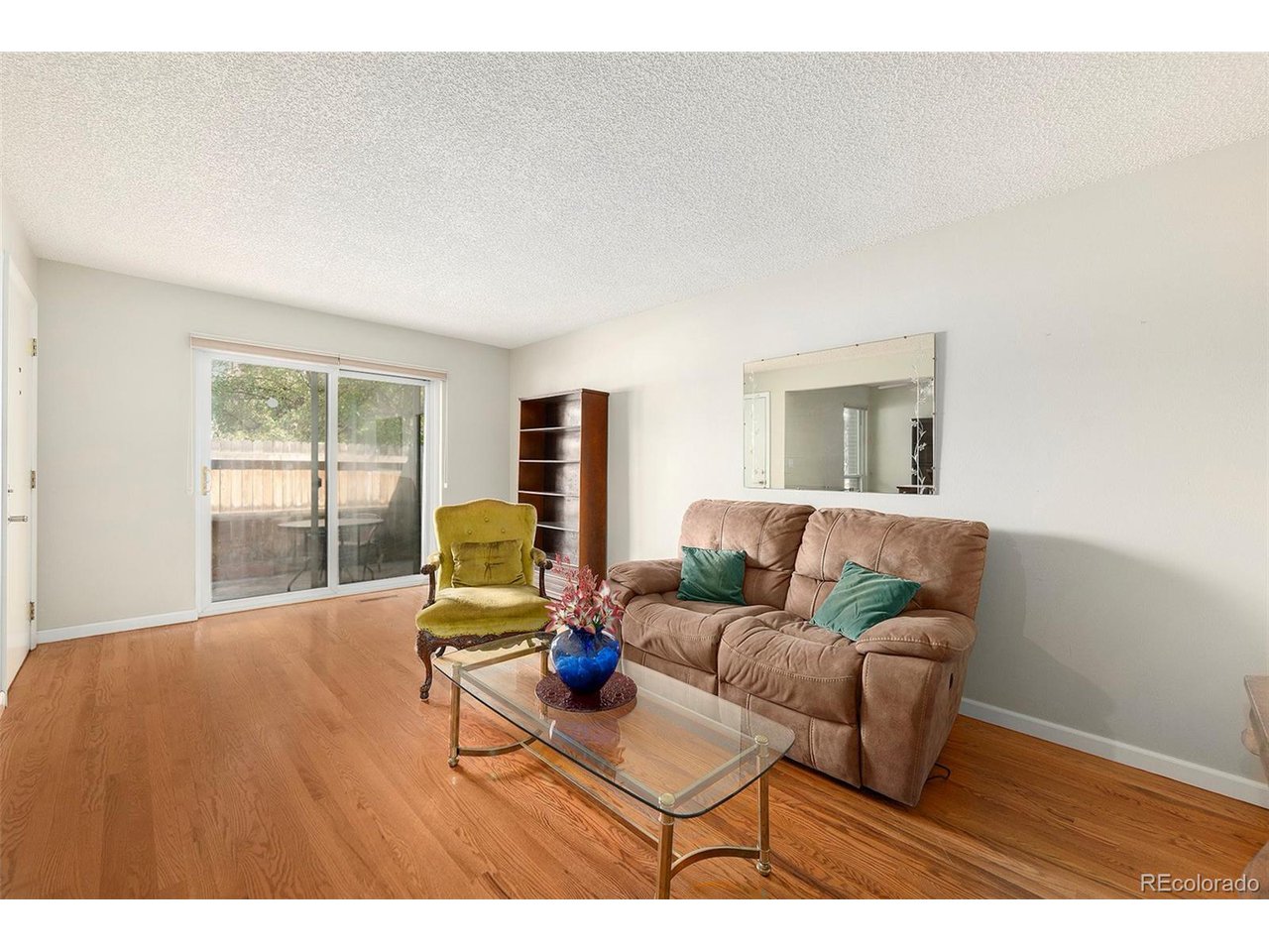 9452 W Utah Pl