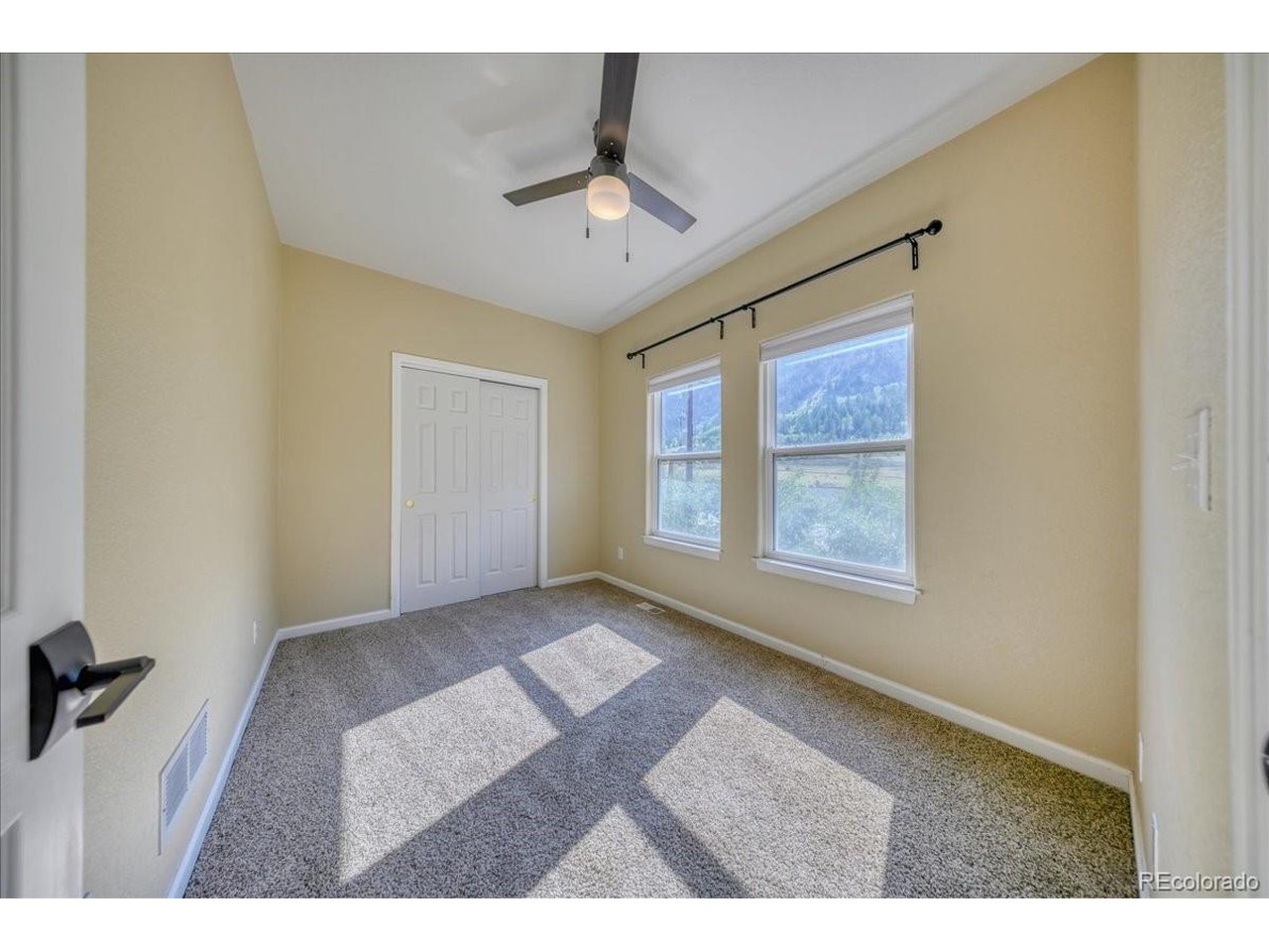 1787 Mountain Creek Dr 14