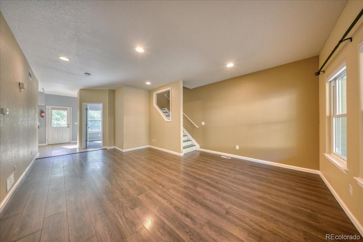 1787 Mountain Creek Drive Unit: 14