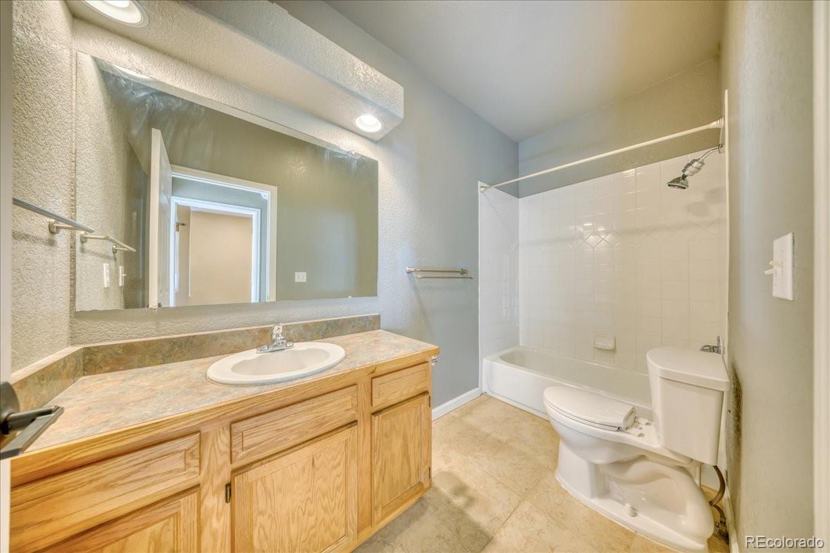 1787 Mountain Creek Drive Unit: 14