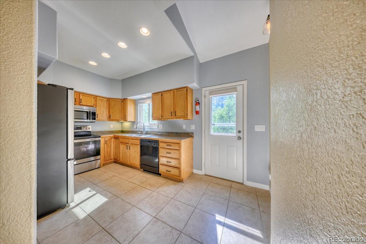 1787 Mountain Creek Drive Unit: 14