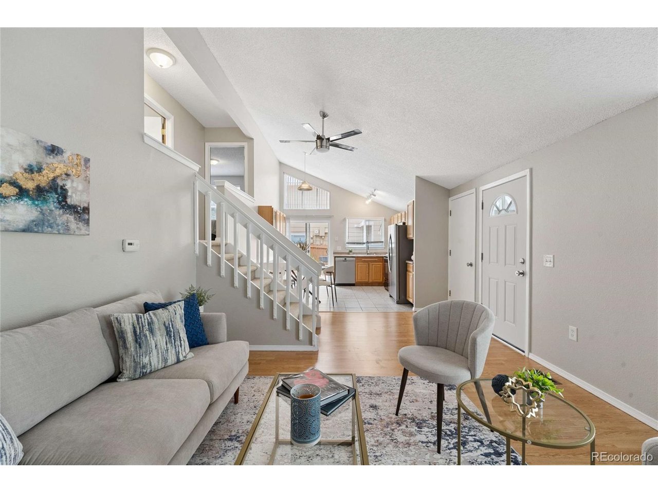 3734 Canterbury Cir