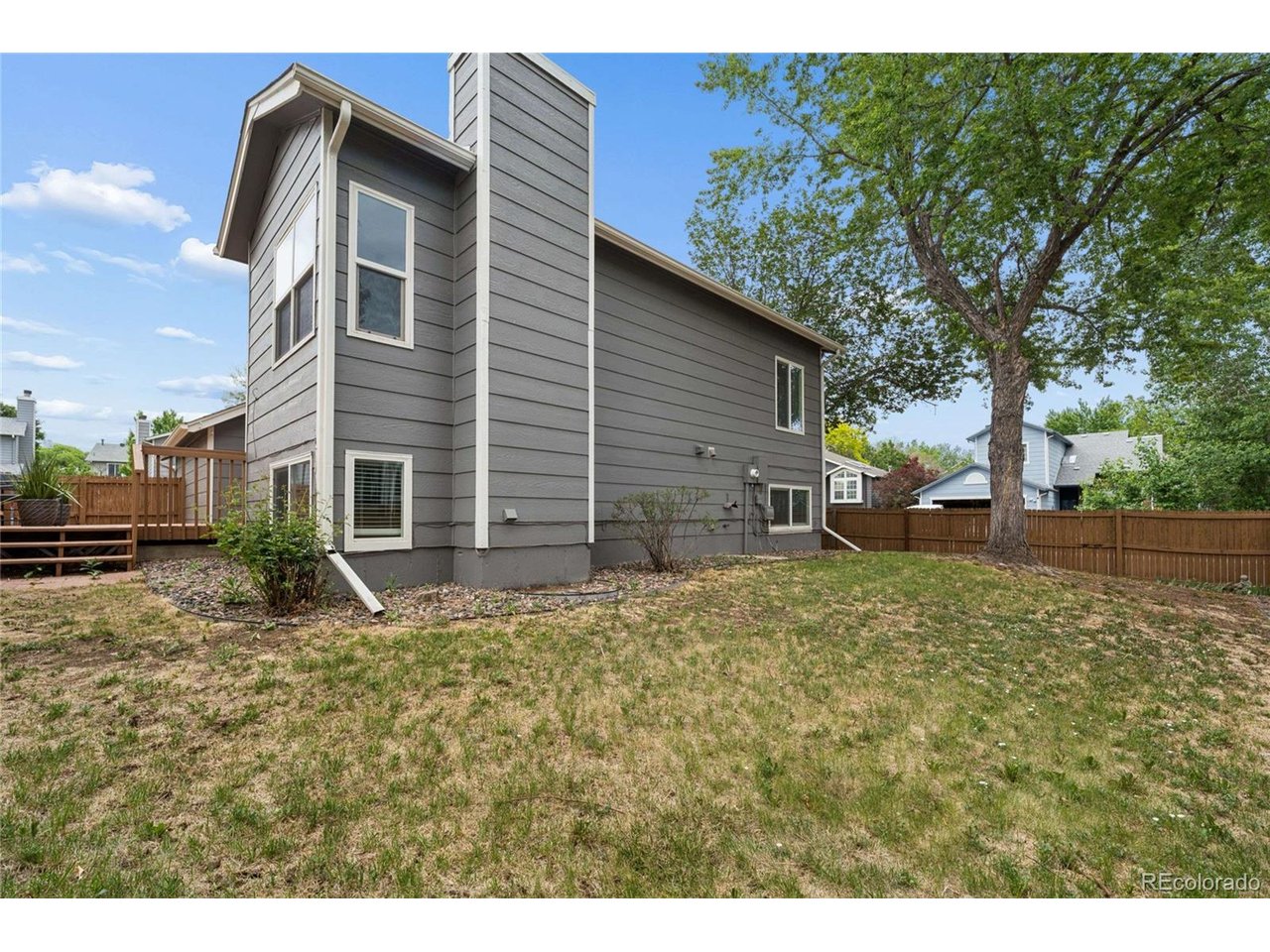 3734 Canterbury Cir