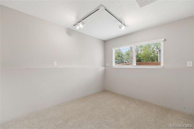 3734 Canterbury Circle