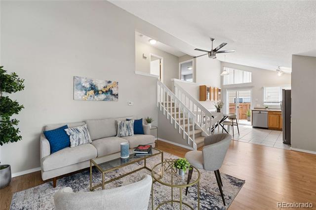 3734 Canterbury Circle