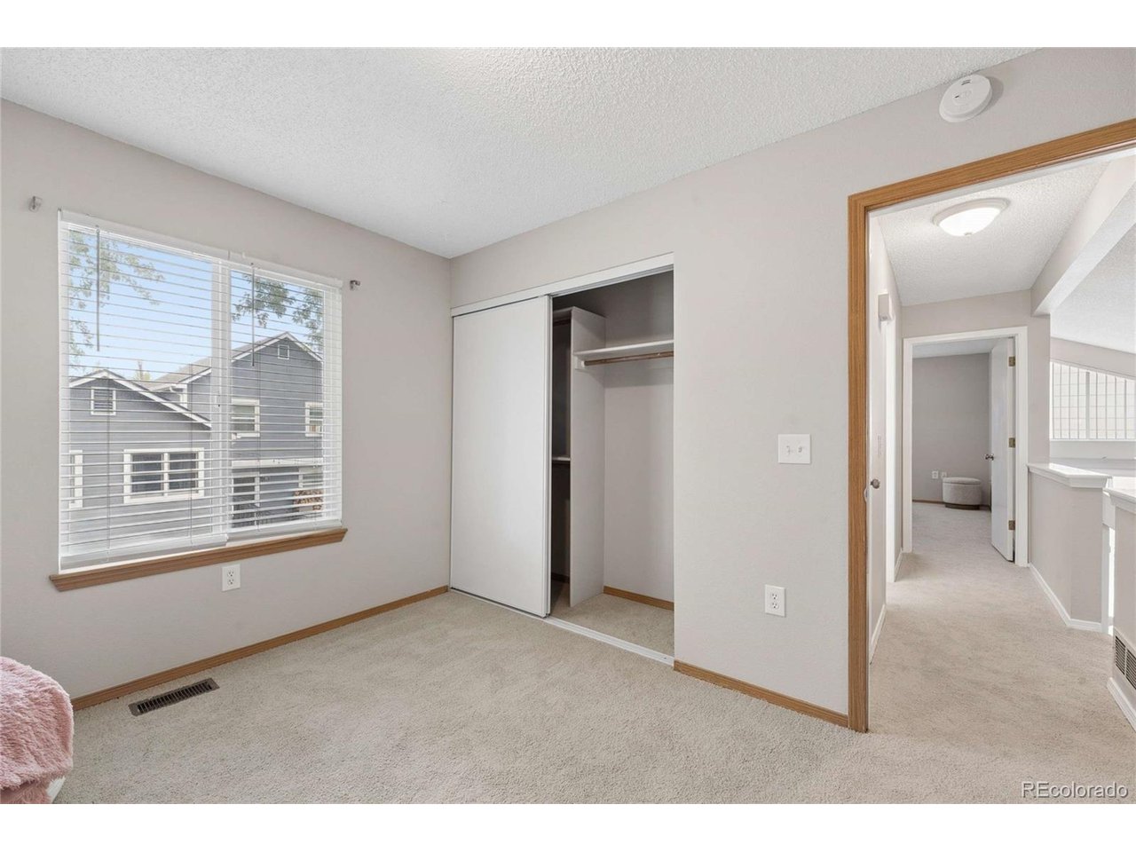 3734 Canterbury Cir