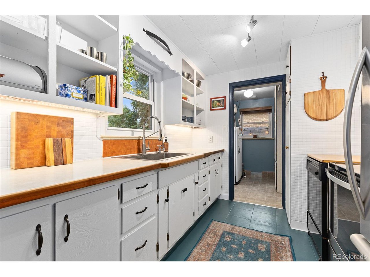 4020 Benton St